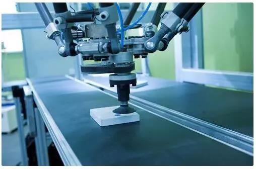 PCB廠家自動(dòng)化設(shè)備